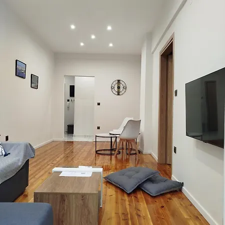 Andrews Cozy House Апартаменты *