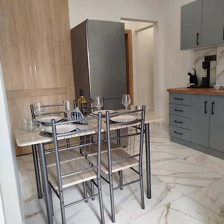Andrews Cozy House Салоники